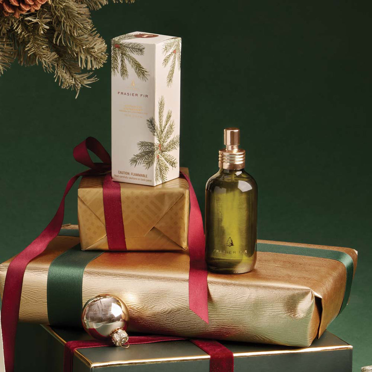 Frasier Fir Novelty Holiday Gift Set main image 1
