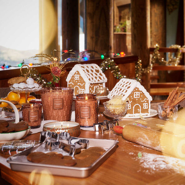 Gingerbread Chalet Mini Tin Candle