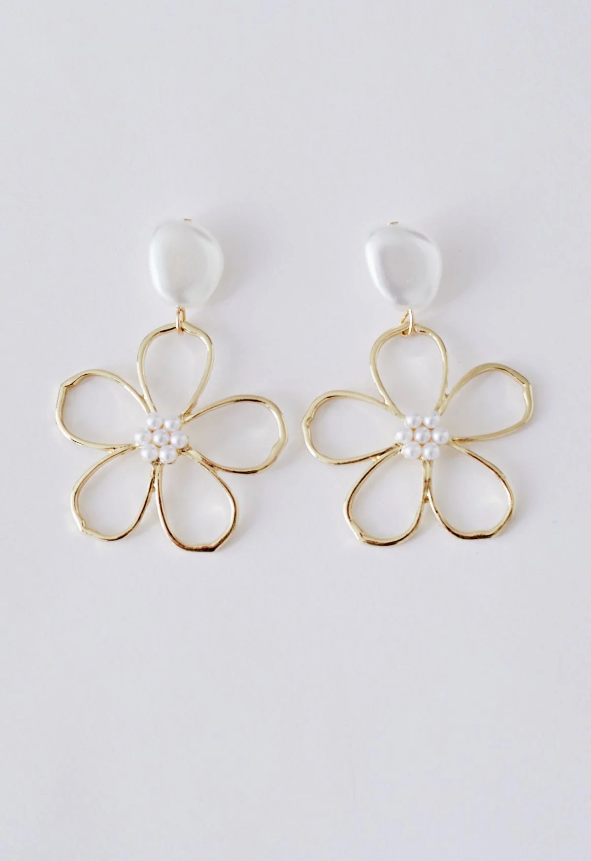 Pearl & Gold Daisy Earring