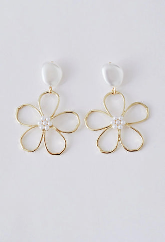 Pearl & Gold Daisy Earring